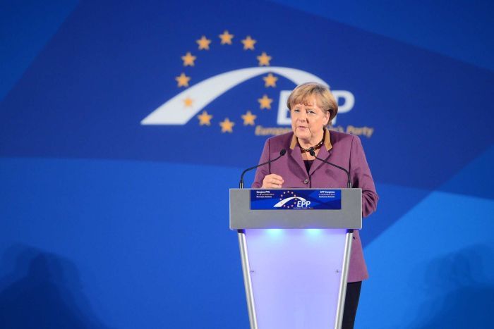 Angela merkel ilmuwan politik
