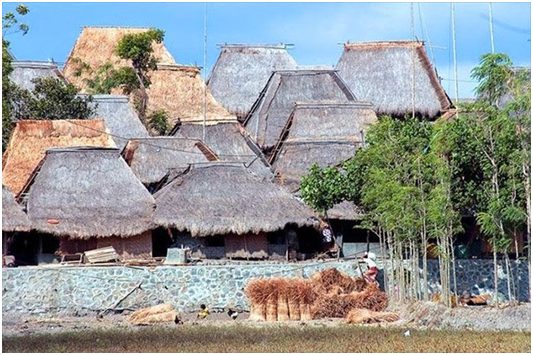rumah adat ntb